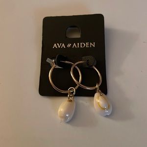 Woman earrings